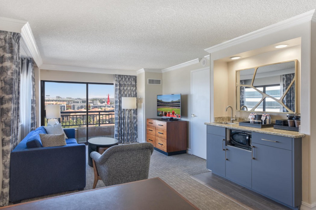 Embassy Suites by Hilton Anaheim Orange 18/61