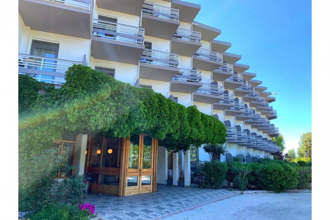 The Grove Seaside Hotel 1/66