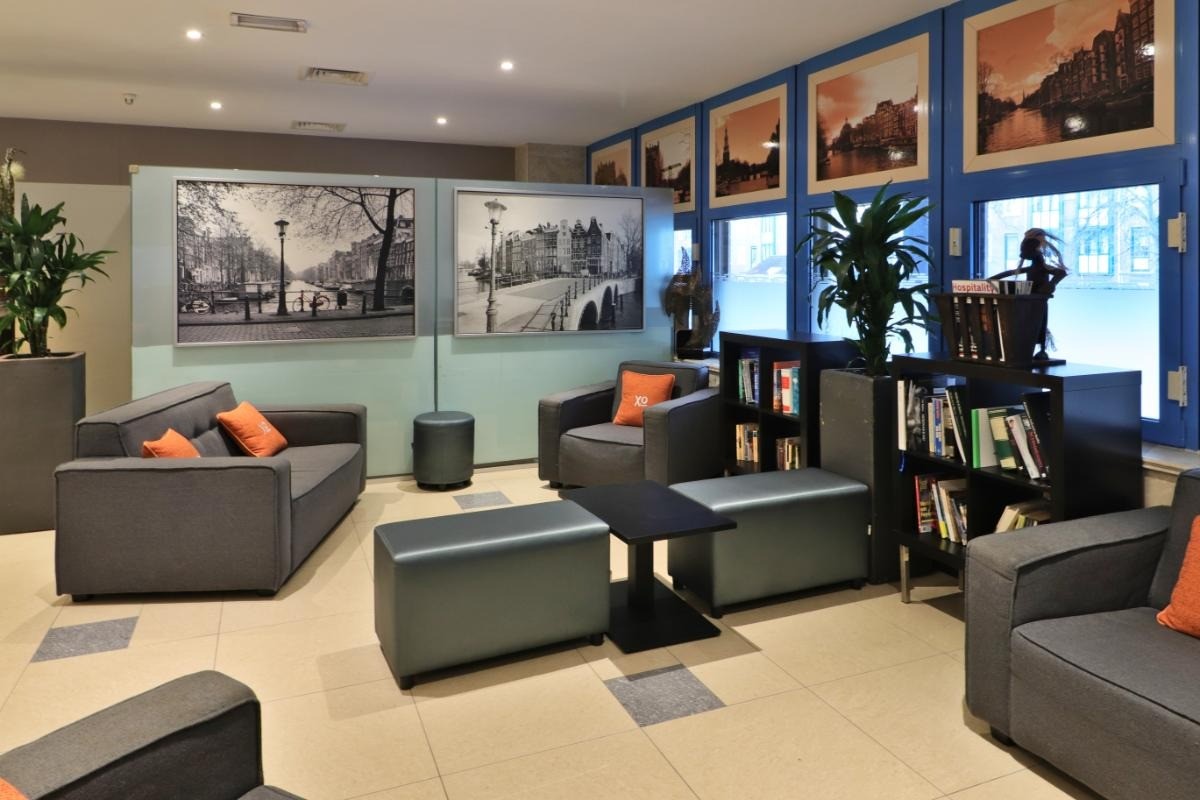 Xo Hotels Blue Square 8/65