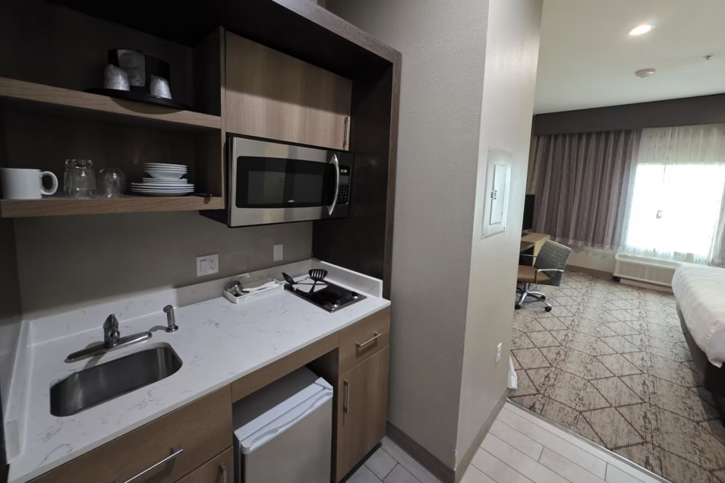 Hawthorn Extended Stay by Wyndham Corpus Christi I-37 NW 6/10