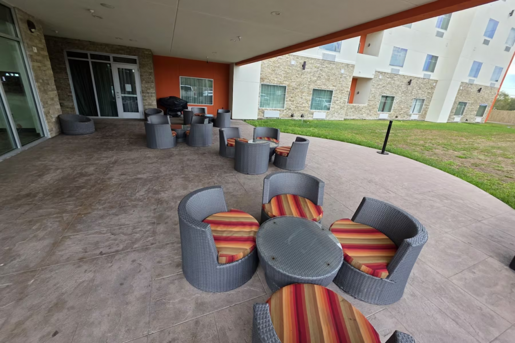 Hawthorn Extended Stay by Wyndham Corpus Christi I-37 NW 1/10