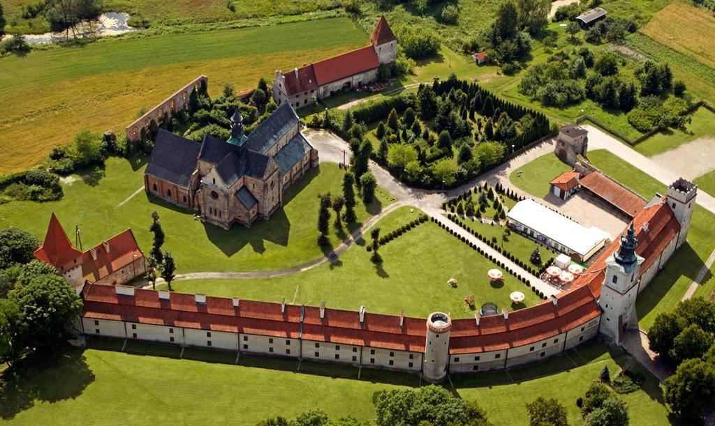 Hotel Podklasztorze 1/53