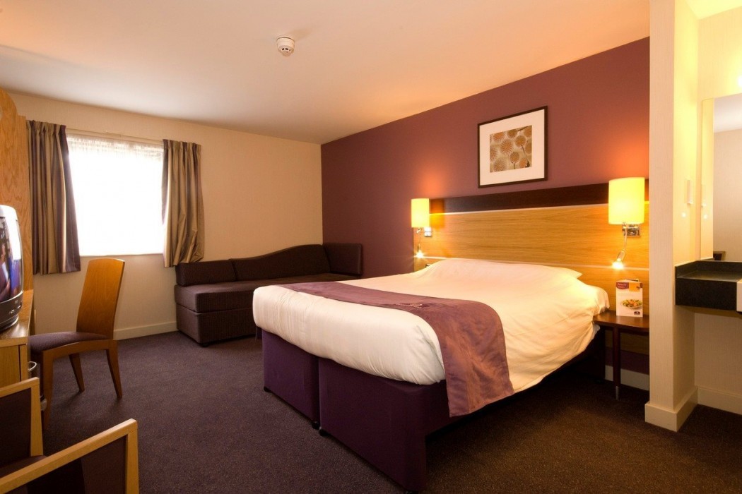 Premier Inn Castleford (Xscape M62 J32) 16/52