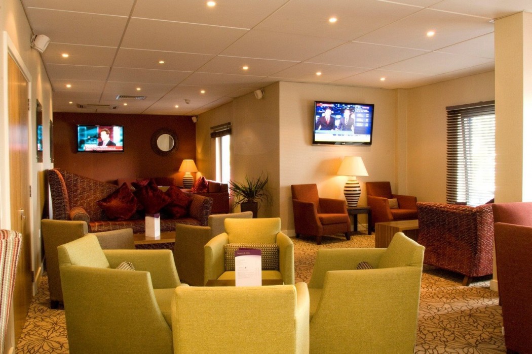 Premier Inn Castleford (Xscape M62 J32) 36/52