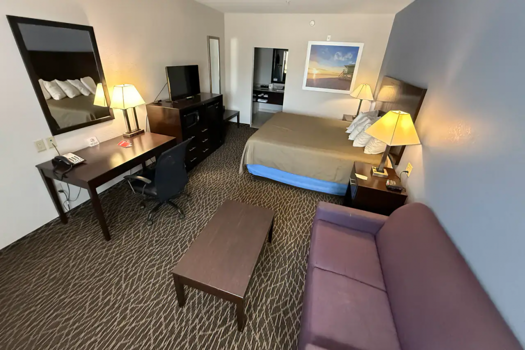 Econo Lodge Bryan TX 16/60