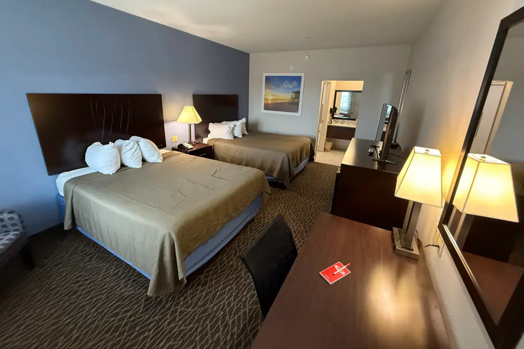 Econo Lodge Bryan TX 14/60