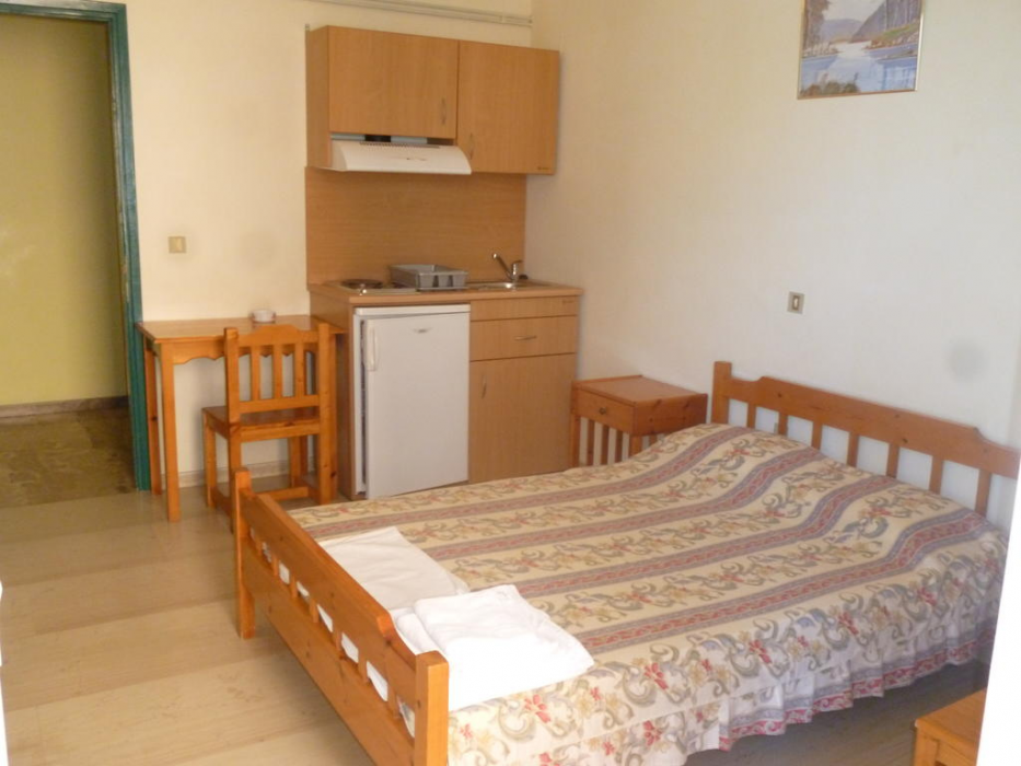 ASTIR ROOMS 10/38