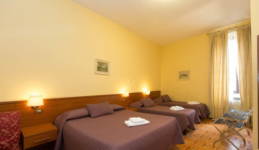 AZZURRA HOTEL 7/25