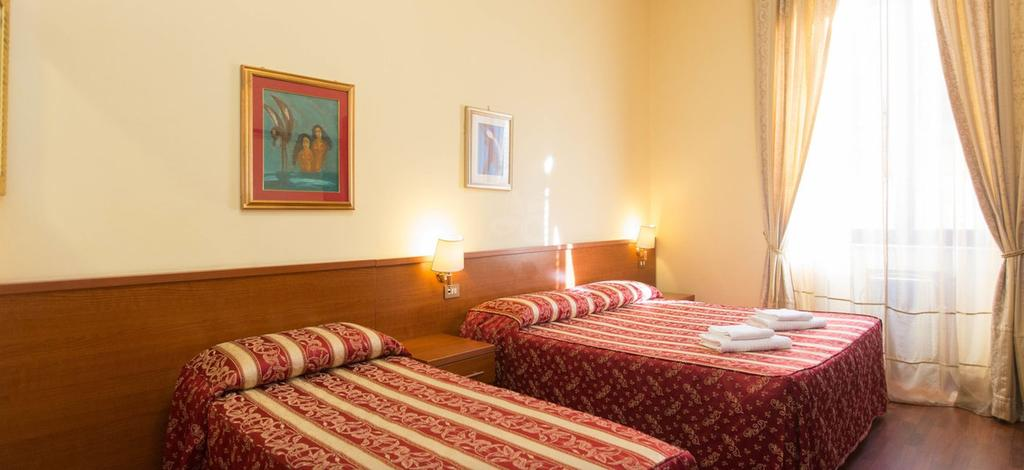 AZZURRA HOTEL 6/25