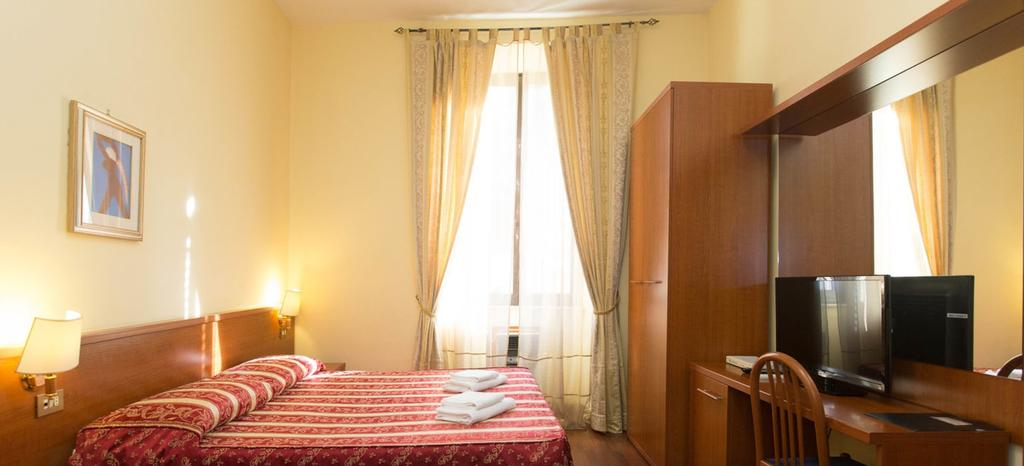 AZZURRA HOTEL 5/25