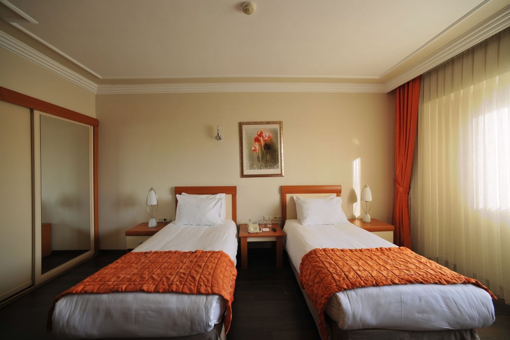EMIN KOCAK HOTEL 29/75
