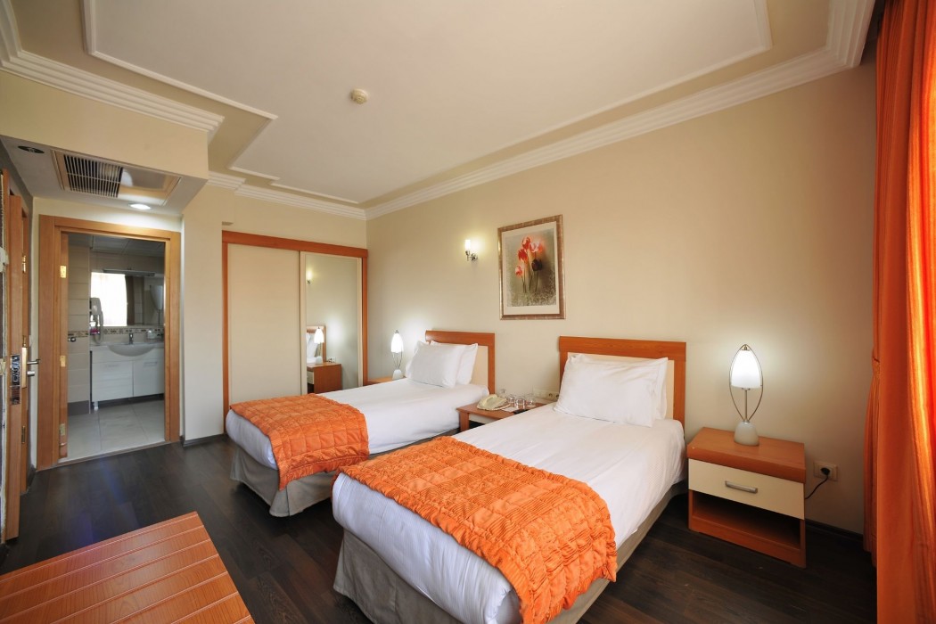EMIN KOCAK HOTEL 27/75