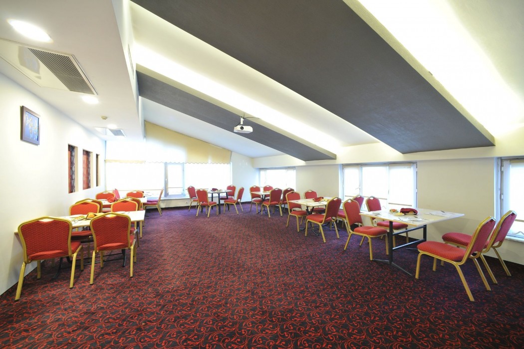 EMIN KOCAK HOTEL 44/75
