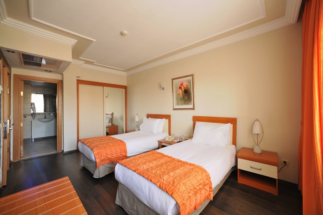 EMIN KOCAK HOTEL 33/75