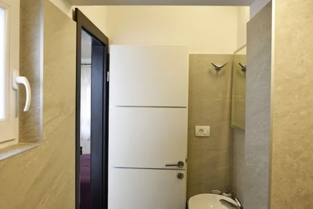 Kuzma Rooms 34/69