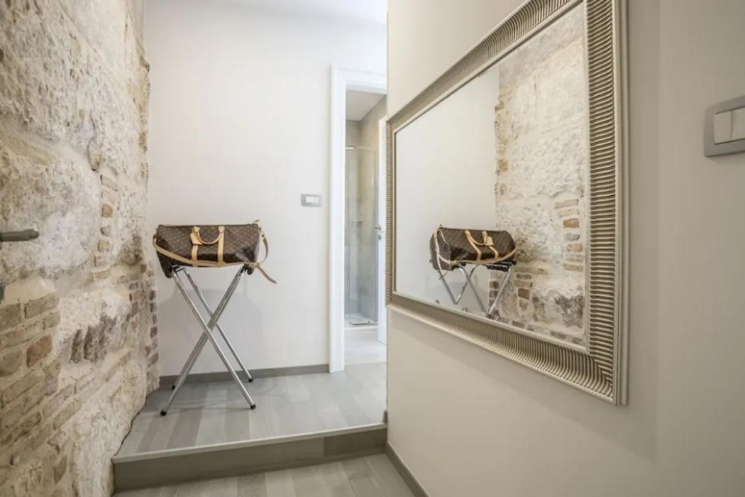 Centro Di Centri Rooms 26/77