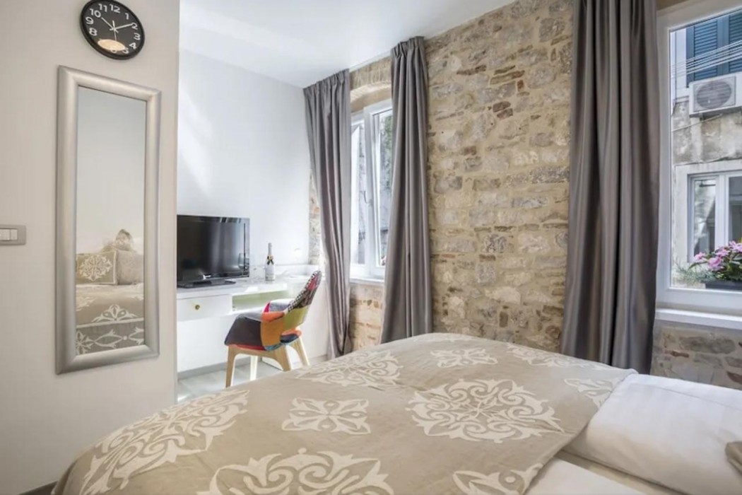 Centro Di Centri Rooms 32/77