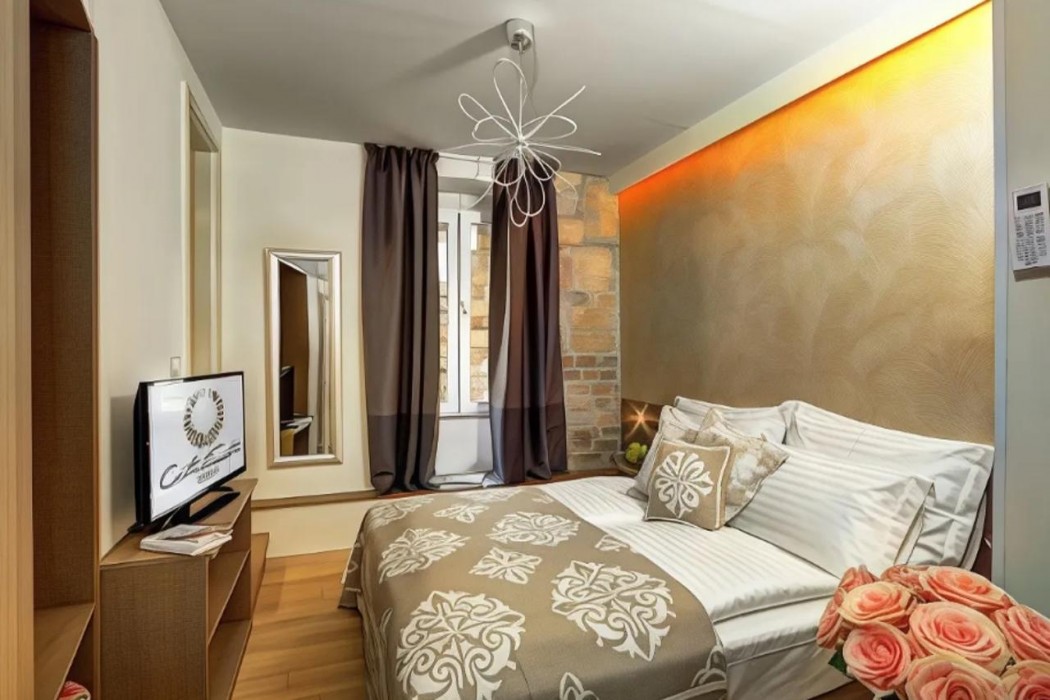 Centro Di Centri Rooms 33/77