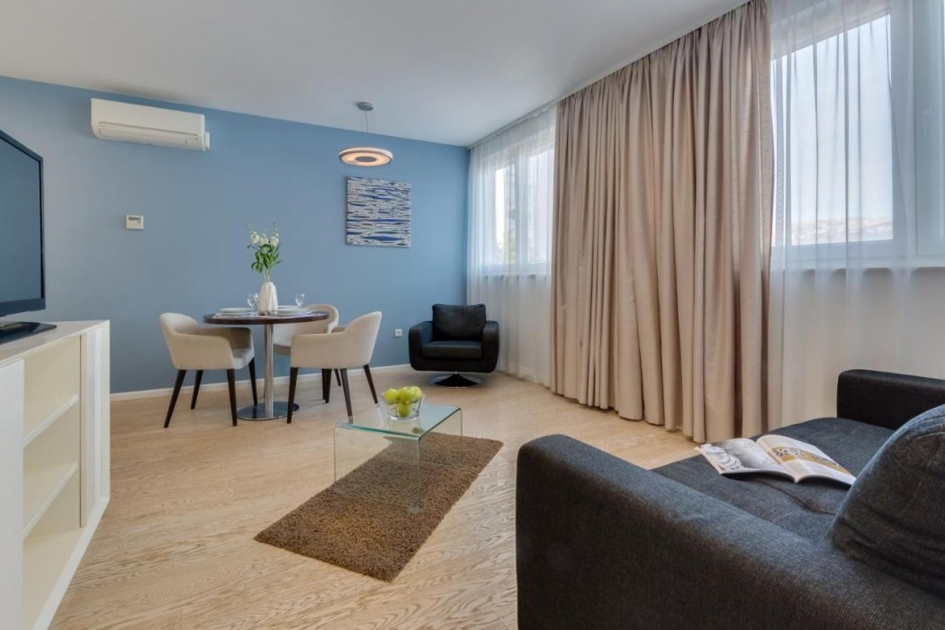 Bb Residence 17/73