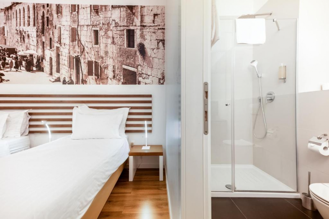 Azur Palace Luxury Rooms 11/82