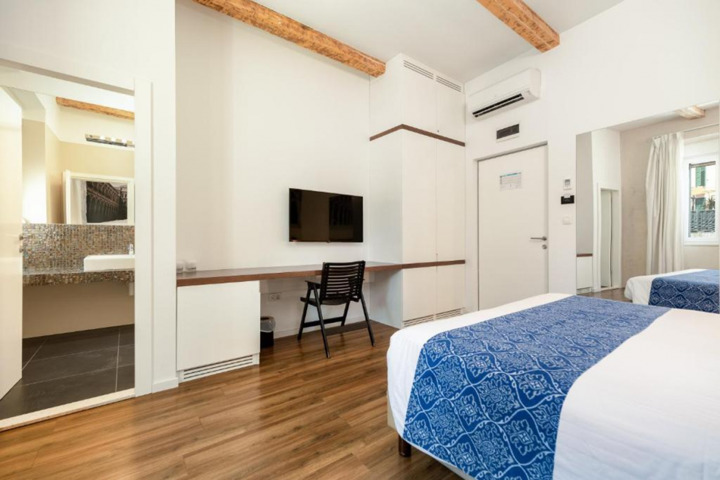 Azur Palace Luxury Rooms 6/82