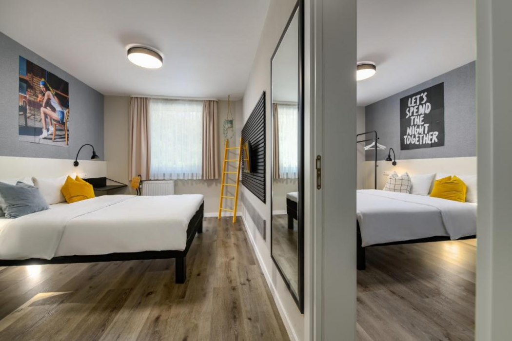 SleepinRoomz Boutique Hotel 5/22