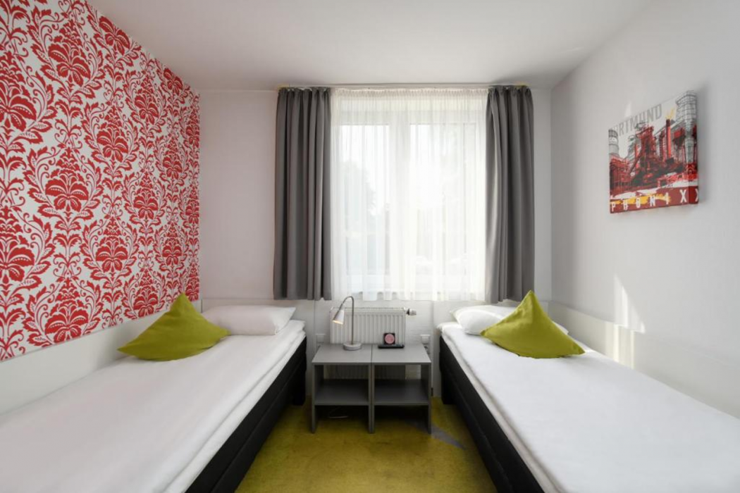 SleepinRoomz Boutique Hotel 4/22