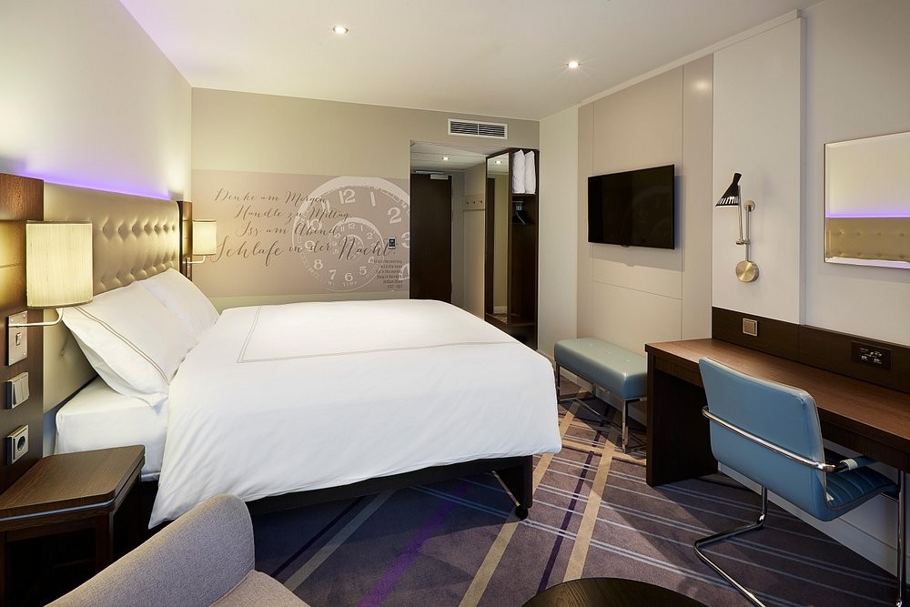 Premier Inn Frankfurt Messe 8/22