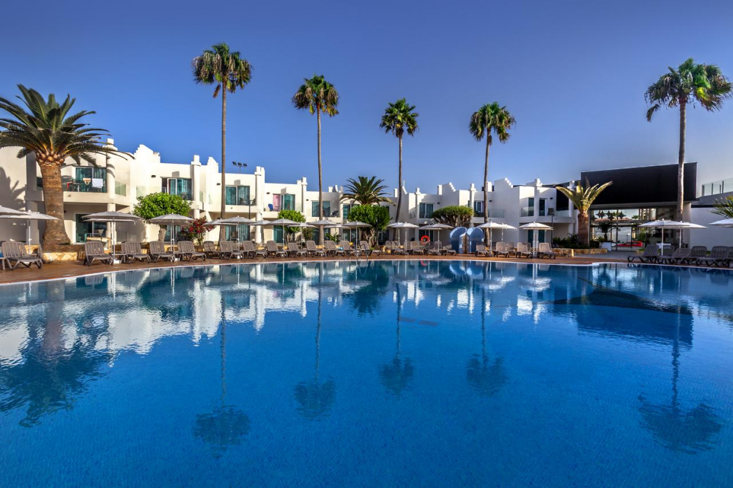BARCELO CORRALEJO SANDS 18/57
