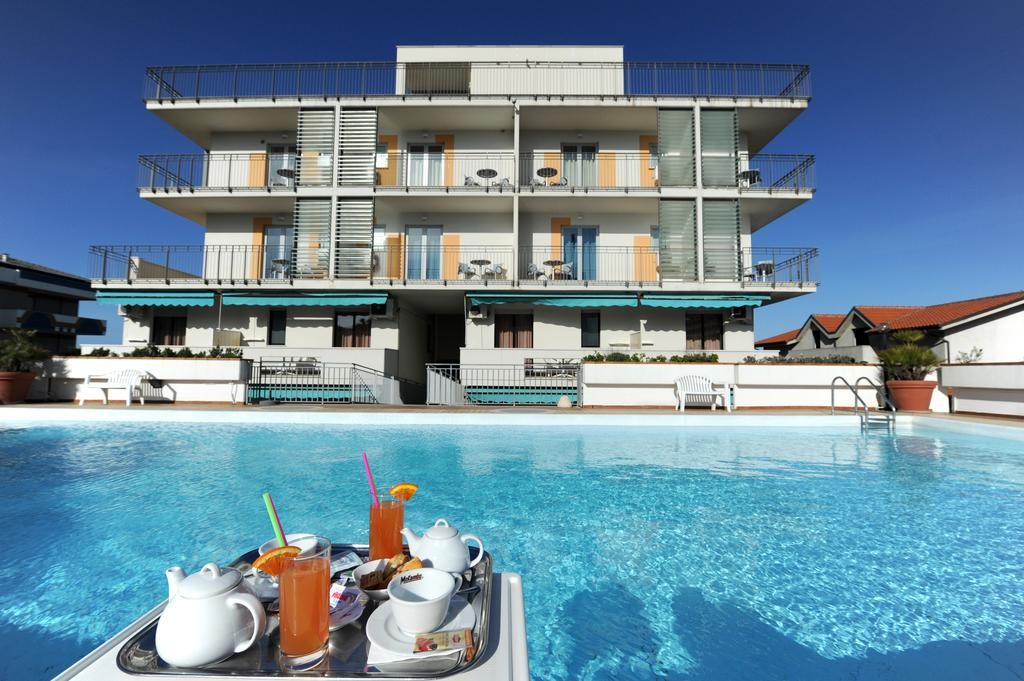 HOTEL SOLE 1/52