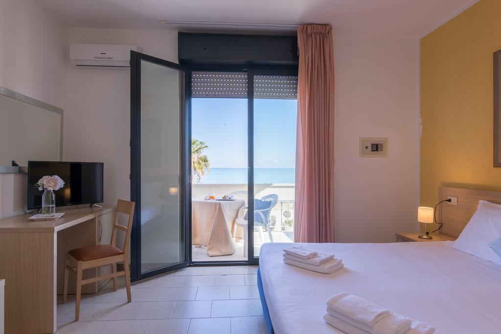 HOTEL SOLE 6/52