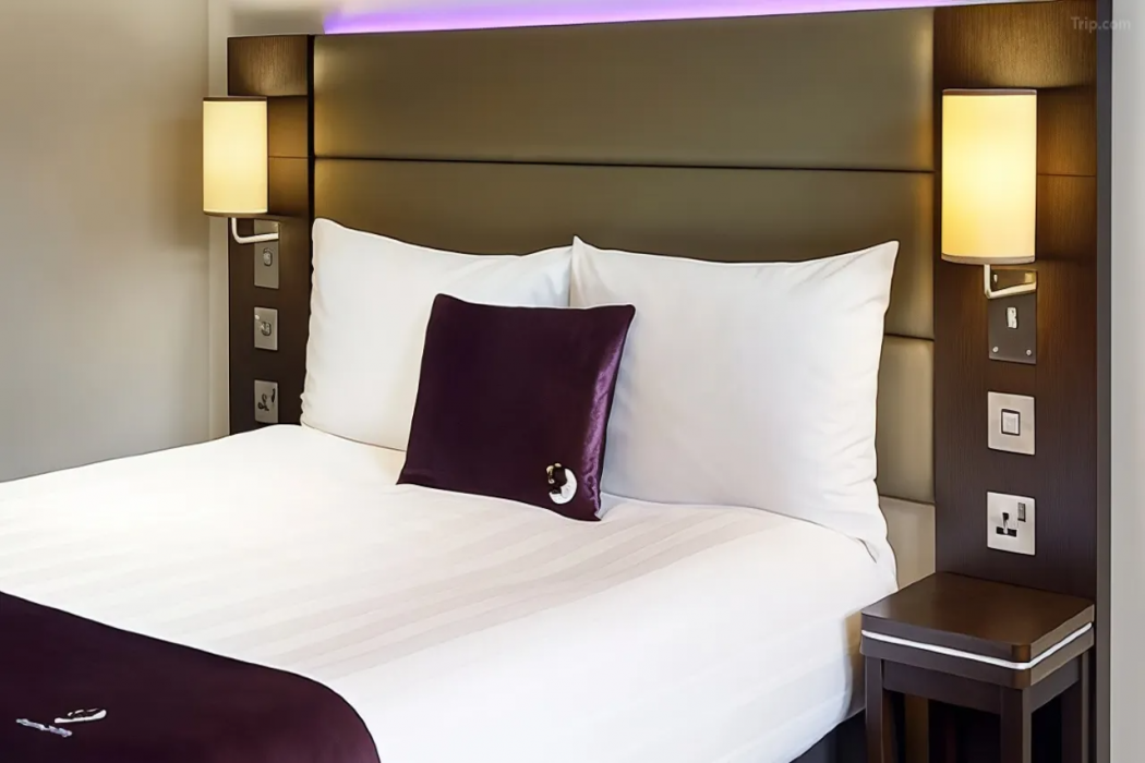 Premier Inn Falkirk (Larbert) 7/33
