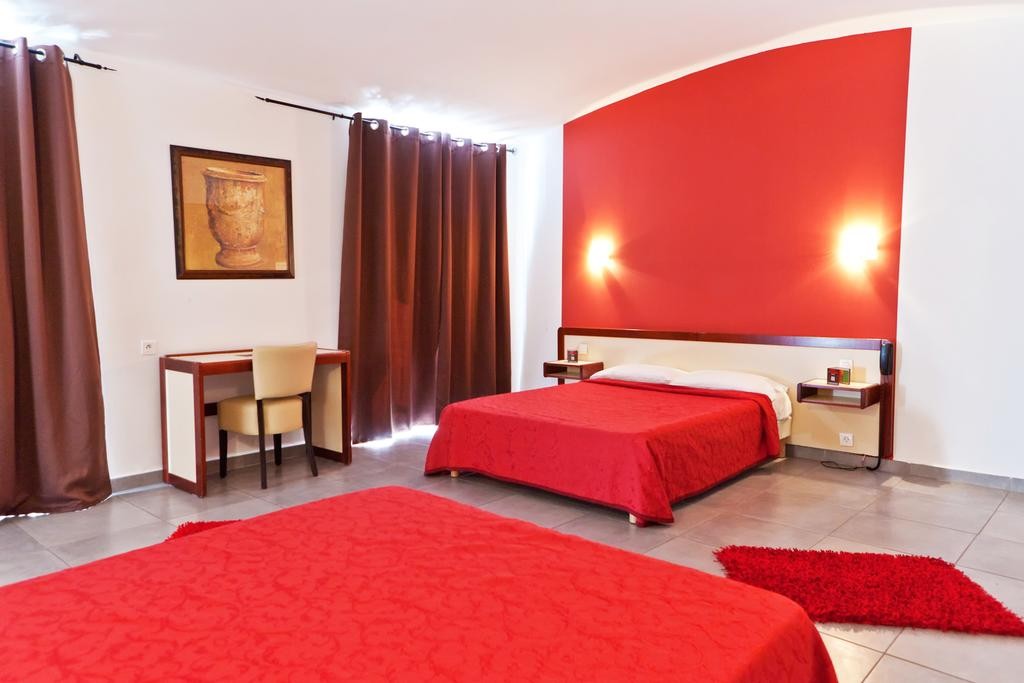 HOTEL RIVIERA 10/54