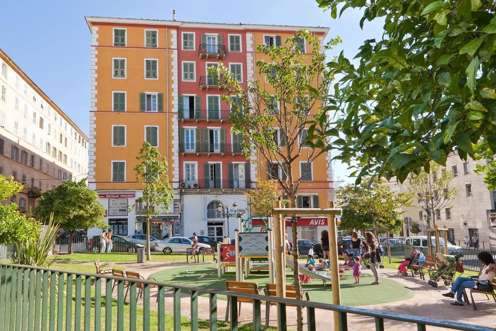 HOTEL RIVIERA 1/54