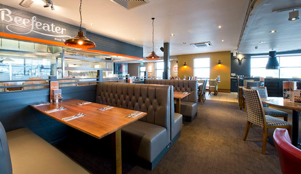 Premier Inn Glasgow Newton Mearns (M77 J4) 23/54