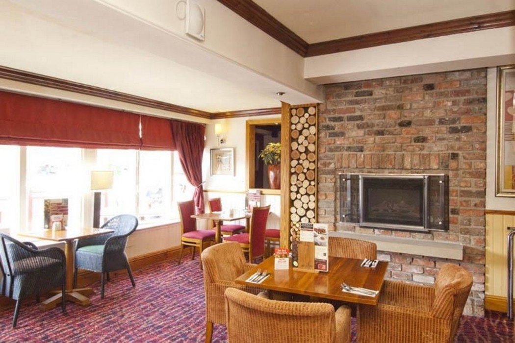 Premier Inn Huddersfield Central 16/36