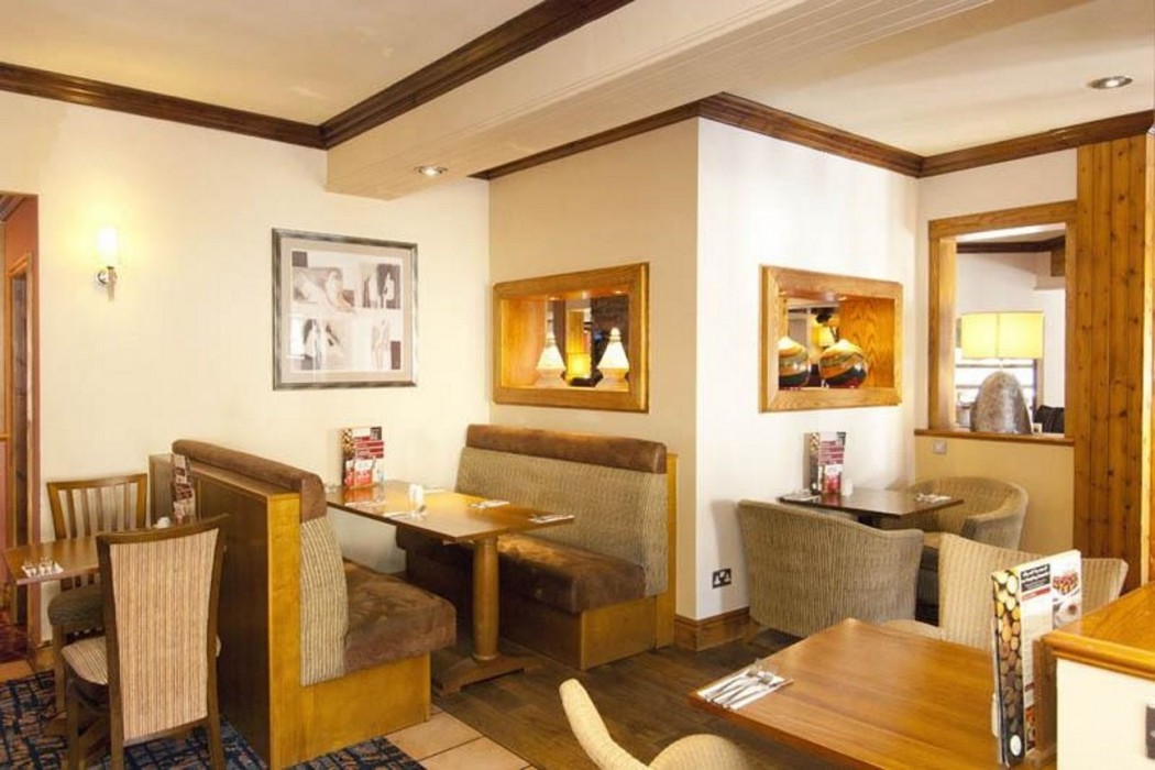 Premier Inn Huddersfield Central 20/36