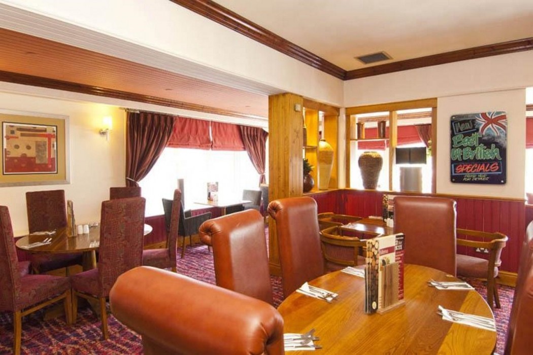 Premier Inn Huddersfield Central 19/36