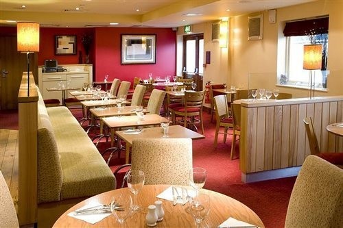 Premier Inn Heathrow Airport (M4/J4) 22/41