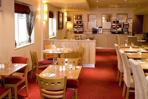 Premier Inn Heathrow Airport (M4/J4) 25/41