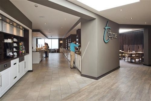 Premier Inn London Heathrow Airport Terminal 4 23/65