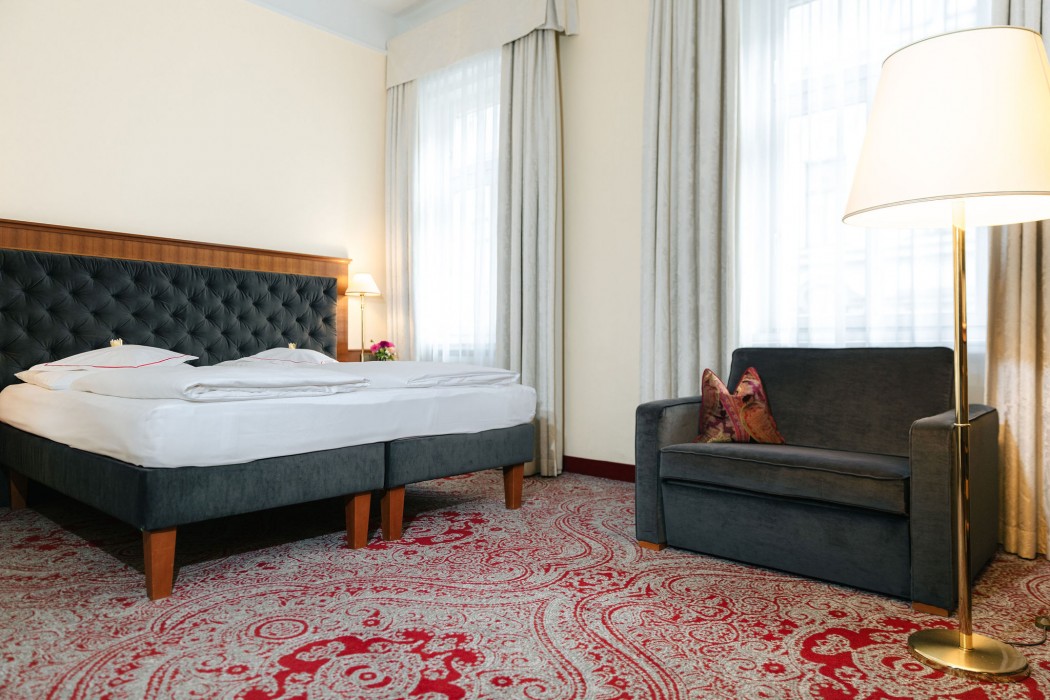 Hotel Kaiserhof Wien 48/55