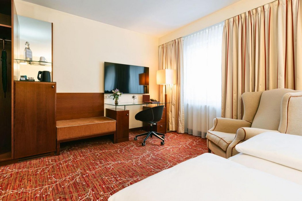 Hotel Kaiserhof Wien 35/55