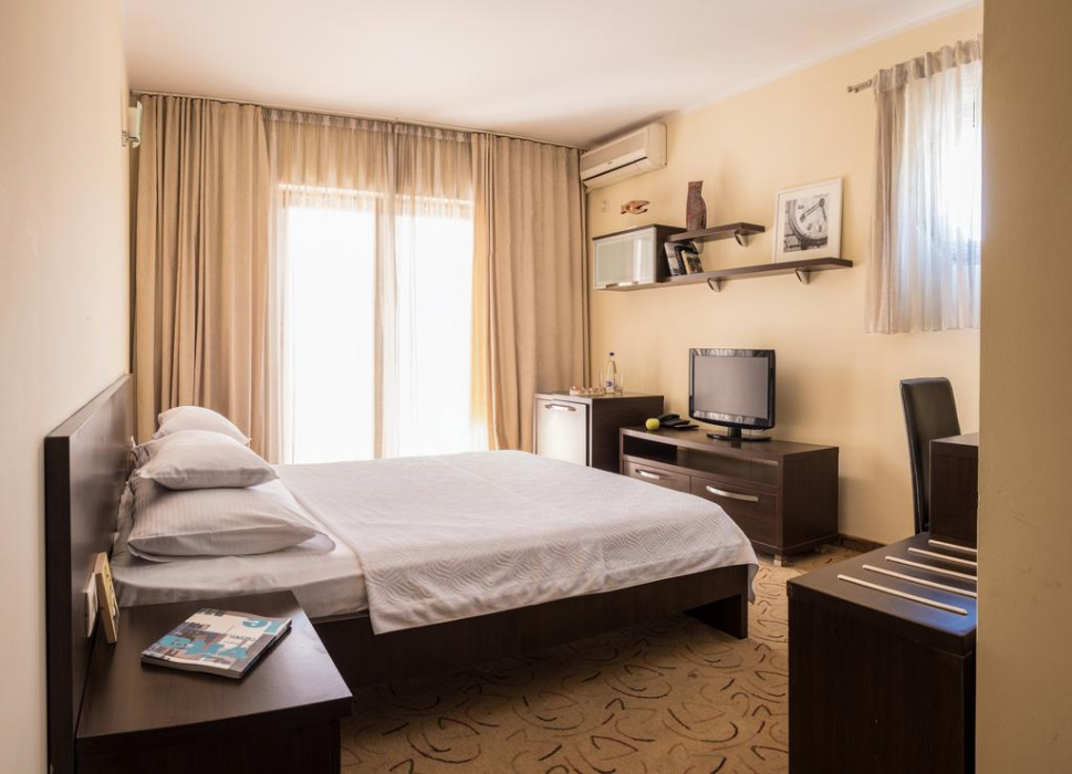 Hotel Odissey 7/27