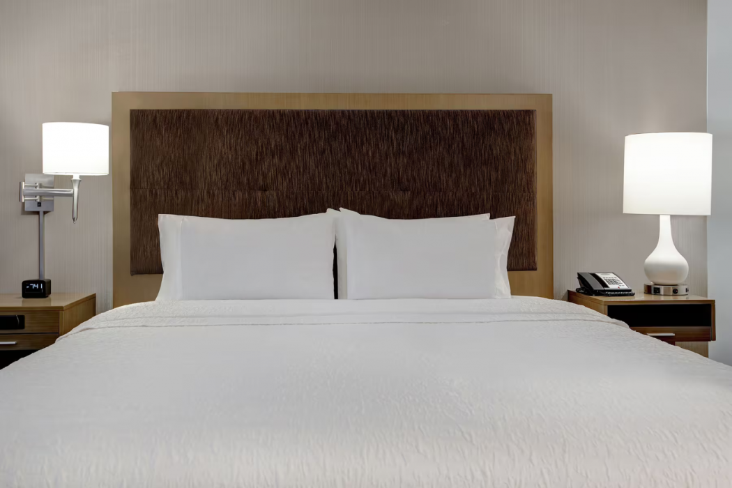 Ramada by Wyndham St. Paul AB 8/44
