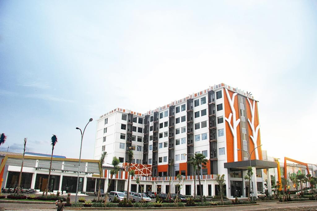 THE SUN HOTEL MADIUN 1/26