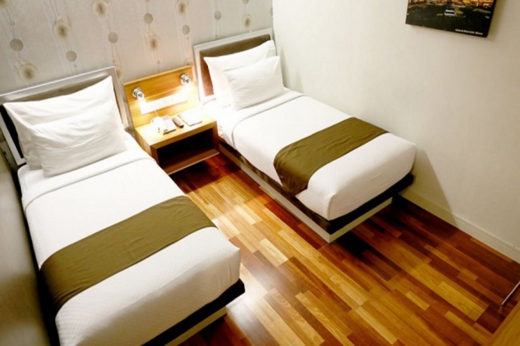Life Hotel Sudirman Surabaya 16/35