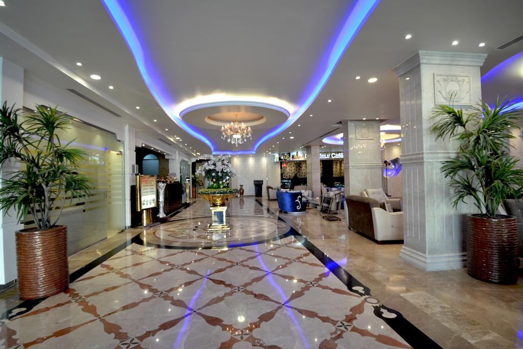 Grandeur East Hotel photo1