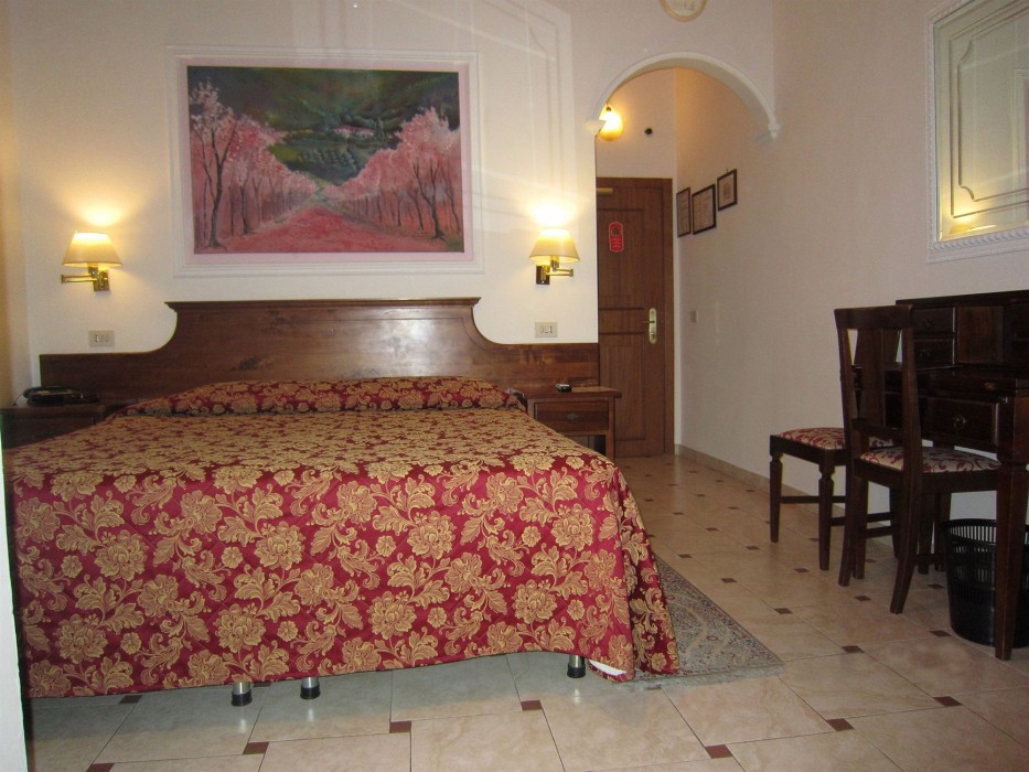 HOTEL CITY 67/94