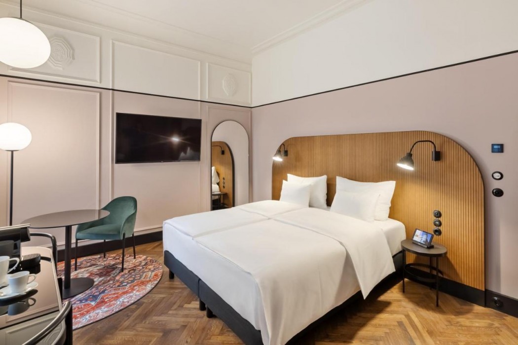 Hotel Astoria Vienna, Curio Collection by Hilton 12/54